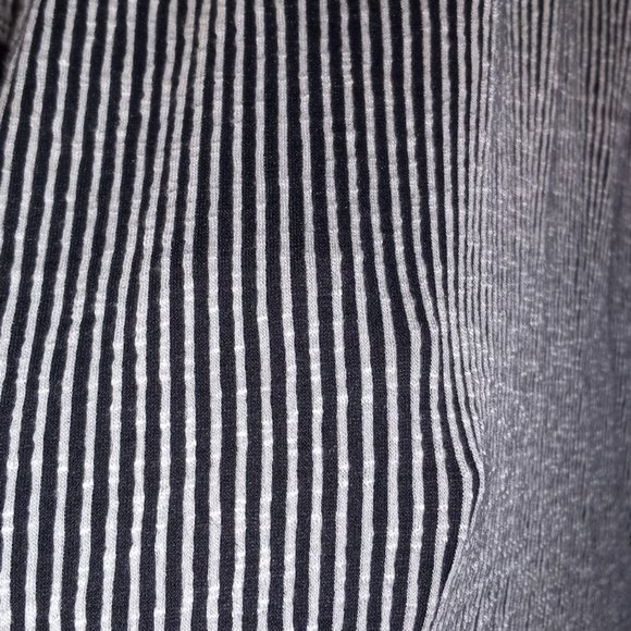 V Neck Soft Dress - Picture 4 of 5
